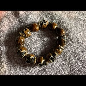 Stone carved skull bracelet
